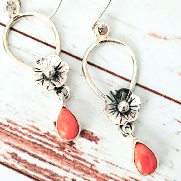 The Girl With Kaleidoscope Eyes Jewelry - Coral Sterling Floral Earrings